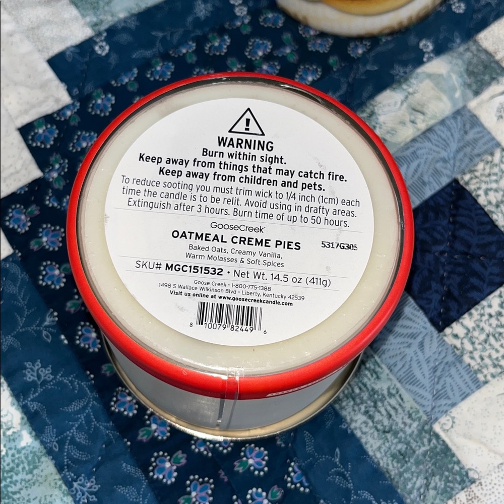 NEW! Goose Creek 3-Wick Little Debbie Oatmeal Creme Pies 14.5oz Candle - Picture 7 of 7